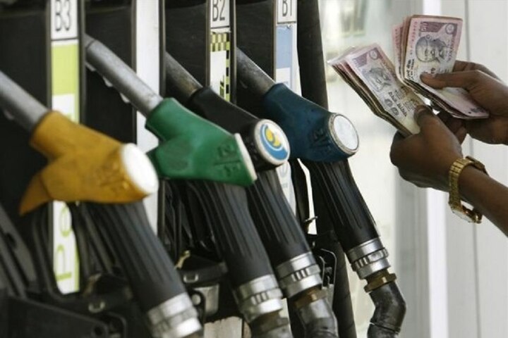 petrol prices increased today know about new rates of petrol આજે ફરી પેટ્રોલની કિંમતમાં થયો વધારો, જાણો તમારા શહેરમાં કેટલા છે ભાવ