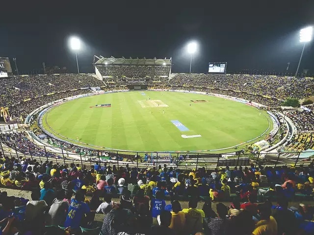 fill 30 to 50 percent of stadiums during ipl in uae દુબઇમાં રમાનારી IPL મેચ જોવા દર્શકો જઇ શકશે, જાણો શું હશે નિયમ