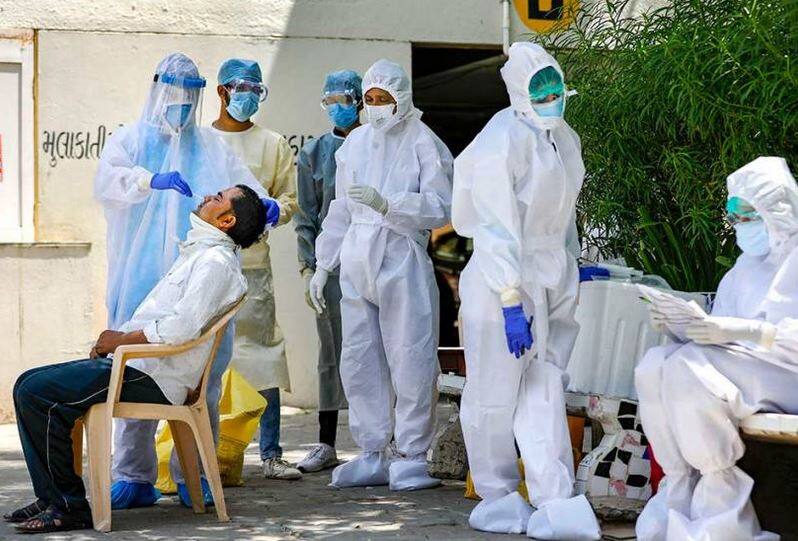 New research suggests bcg shot could slow down covid 19 spread BCG રસી કોરોનાનું સંક્રમણ ઘટાડી શકે છે, રિસર્ચમાં કરવામાં આવ્યો દાવો, જાણો વિગત