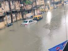મુંબઈ માટે આગામી 48 કલાક ભારે? ધોધમાર વરસાદે કેવા કર્યાં હાલ, જુઓ આ રહી તસવીરો