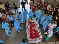 સુરતઃ કોરોના વોરિયર ડોક્ટરનું માત્ર 34 વર્ષની ઉંમરે મોત, કોરોનાના દર્દીઓની સેવા કરતાં કરતાં મોતને ભેટ્યા