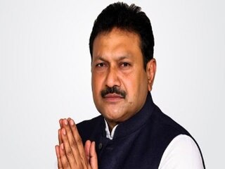 Congress MLA Raghu Desai discharge from hospital after covid-19 report arrived negative ગુજરાતમાં કોંગ્રેસના કયા ધારાસભ્યે આપી કોરોનાને મ્હાત? જાણો વિગત