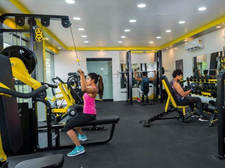 gyms salons and beauty parlours re opens in Thiruvananthapuram તિરુવનંતપુરમમાં નવી ગાઇડલાઇન સાથે ફરીથી ખૂલ્યા જીમ, સલૂન અને બ્યુટીપાર્લર, આ વાતનું રાખવું પડશે ધ્યાન