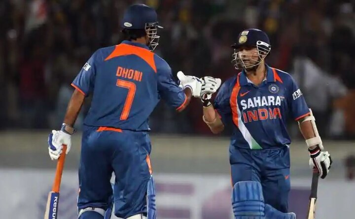 Dhoni Retires: Sachin said winning the 2011 World Cup together best moment of my life MS Dhoni Retirement: ક્રિકેટના ભગવાન સચિને ધોની સાથેની કઈ ક્ષણને જીવનની શ્રેષ્ઠ ક્ષણ ગણાવી, જાણો વિગત