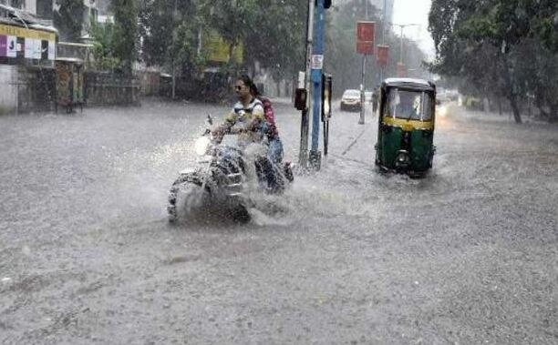 Weather Predictions Saurashtra and Kutch may received heavy rains on 22-23 August બંગાળની ખાડીમાં સિસ્ટમ સક્રિય થતાં 22-23 ઓગસ્ટે સૌરાષ્ટ્ર, કચ્છમાં ભારેથી અતિભારે વરસાદની આગાહી
