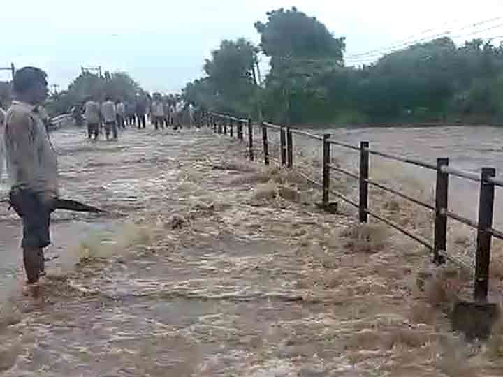 ગુજરાતમાં ધોધમાર વરસાદ: ડોલવણમાં 11 ઈંચ તો માંડવીમાં 10 ઈંચ, તાલાલા-વ્યારામાં 7 ઈંચથી વધુ વરસાદ ખાબક્યો