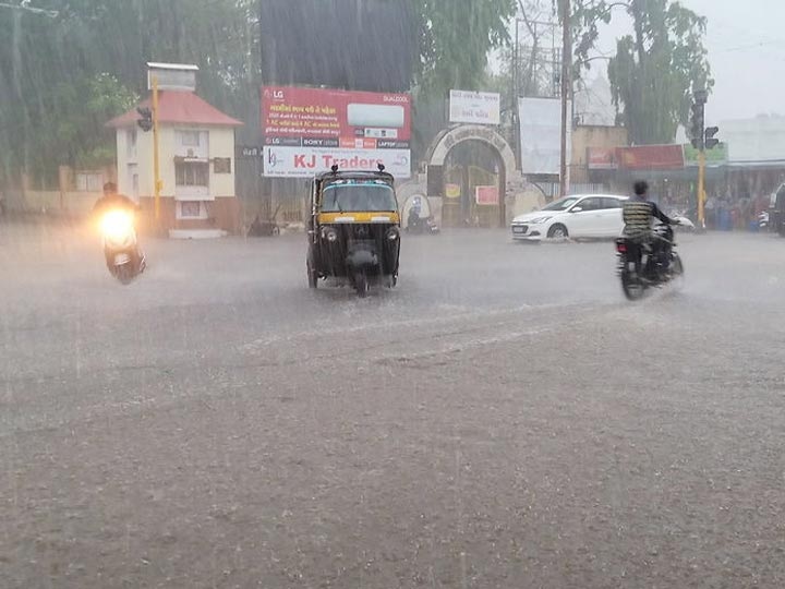 4 Inch Heavy Rainfall in Umargam and Mehsana on today આજે સવારે ઉમરગામ-મહેસાણામાં 4 ઈંચ જેટલો વરસાદ ખાબક્યો, ગુજરાતમાં બીજી કઈ જગ્યાએ કેટલા ઈંચ વરસાદ નોંધાયો? જાણો