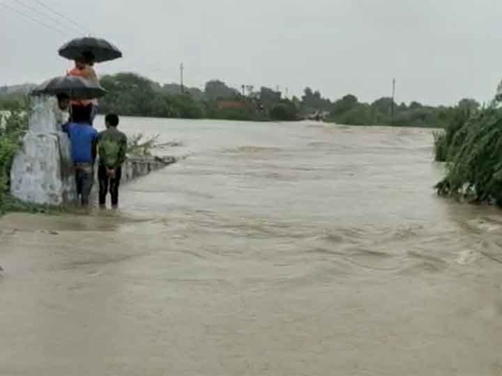 Gujarat Rains: Heavy Rainfall in Kutch and Gondal at monday સૌરાષ્ટ્ર-કચ્છના કયા શહેરમાં વરસાદની ધમાકેદાર બેટિંગ, નદીઓ બે કાંઠે વહેતી થતાં અનેક જગ્યાએ સર્જાઈ પૂર જેવી સ્થિતિ?