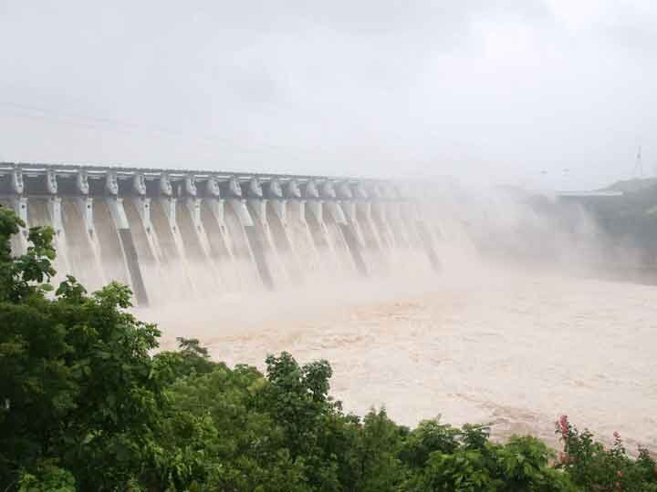 Gujarat Rains: Increase in water level of Narmada Dam સરદાર સરોવર ડેમની જળ સપાટીમાં ઘરખમ વધારો, 1 કલાકે કેટલા સેન્ટિમીટરનો થઈ રહ્યો છે વધારો? જાણો