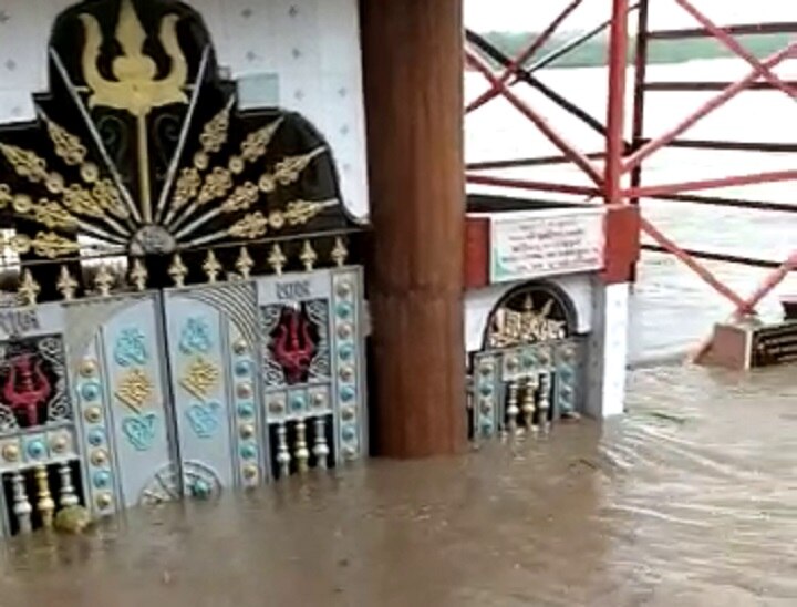 મચ્છુ તારા વહેતા પાણી' : મોરબીમાં માતાજીનું મંદિર થયું પાણીમાં ગરકાવ, જુઓ દ્રશ્યો