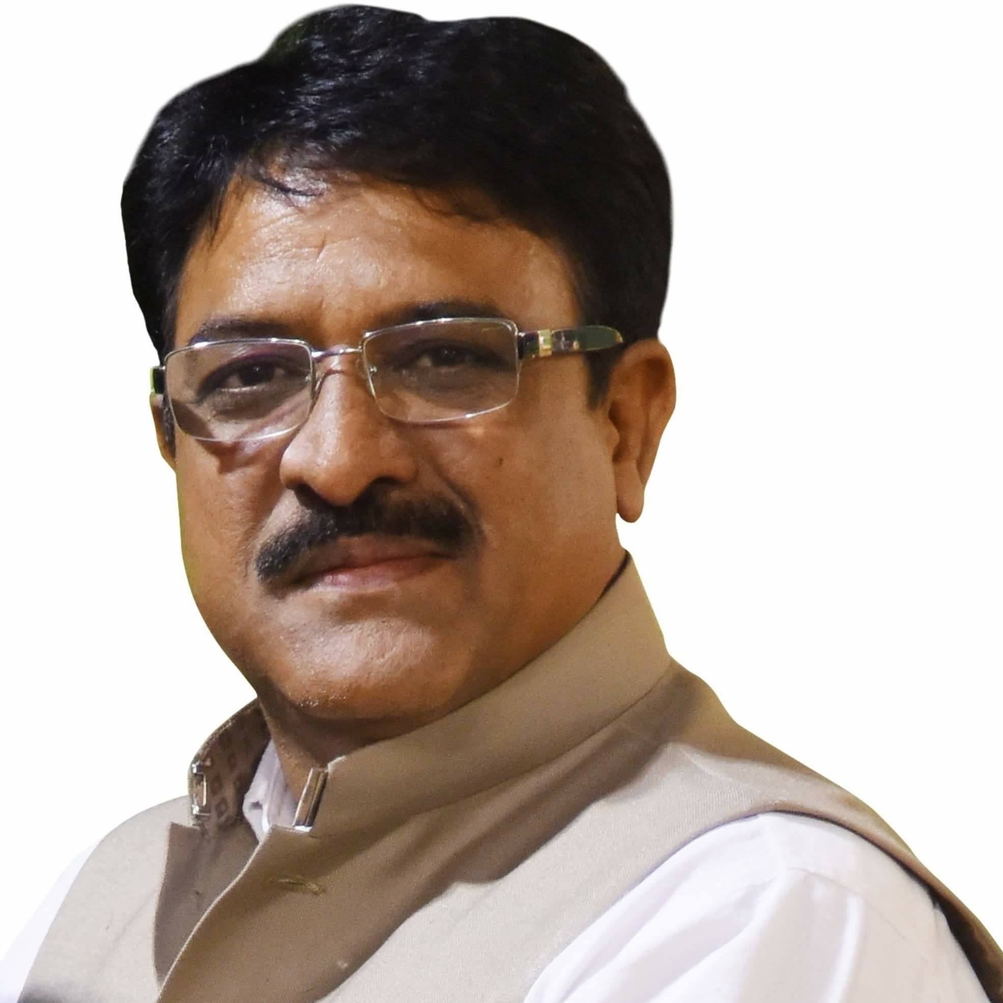 ગુજરાત કોંગ્રેસના વધુ એક નેતાને લાગ્યો કોરોનાને ચેપ, પત્નિ-પુત્ર પણ કોરોનાની ઝપેટમાં