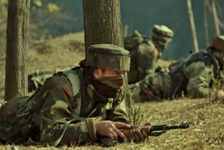 pulwama encounter update 3 unidentified terrorists killed પુલવામામાં સુરક્ષાદળોને મળી મોટી સફળતા, જદુરા વિસ્તારમાં 3 આતંકવાદીઓને કર્યા ઠાર