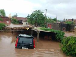 ગુજરાતના કયા જિલ્લામાં અત્યાર સુધી ખાબકી ગયો 82 ઈંચ વરસાદ? જાણો બીજા કયા જિલ્લામાં કેટલા ઈંચ વરસાદ ખાબક્યો?