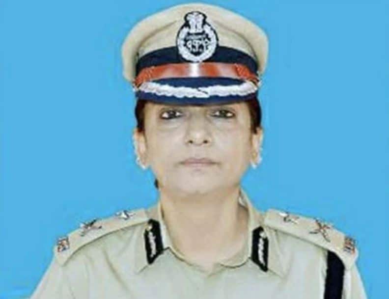 First time woman ips officer to head srinagar sector for crpf જમ્મુ કાશ્મીર: શ્રીનગરમાં પ્રથમ વખત મહિલા અધિકારીને સોંપવામાં આવી CRPFની કમાન