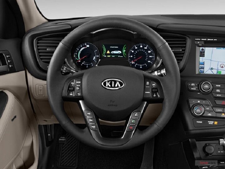 Kia Motors and Hyundai recall 5 lakh cars due to potential engine fire risk Hyundai અને Kiaની કારોમાં આગ લાગવાનો ખતરો, 5 લાખથી વધુ કાર પરત મંગાવવામાં આવી