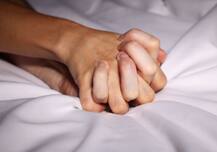 અમદાવાદઃ 43 વર્ષના પતિથી સંતોષ ન હોવાથી 28 વર્ષની યુવતીએ યુવક સાથે બાંધ્યા સંબંધ ને....