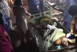 વડોદરાની સયાજી હોસ્પિટલના કોવિડ સેન્ટરના આઈસીયુ વોર્ડમાં લાગી આગ, મોબાઈલ ફોનની લાઇટના અજવાળે કરાઈ બચાવ કામગીરી, જાણો વિગતે