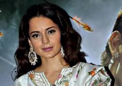 મહારાષ્ટ્રઃ રાજ્યપાલને મળી કંગના રનૌત, BMCની કાર્યવાહીની આપી જાણકારી