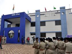 નવસારીઃ યુવા નેતાને મિત્રની પત્નિ સાથે બંધાયા શારીરિક સંબંધ, પ્રેમિકાએ બોલાવ્યો મળવા, બંને પ્રેમાલાપમાં વ્યસ્ત હતાં ને.....