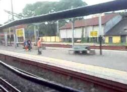 વડોદરાઃ બે પત્નિના પતિ વિધર્મી યુવકે પોતે હિંદુ હોવાનું કહીને યુવતી સાથે રેલ્વે કેબિનમાં બાંધ્યા શારીરિક સંબંધ, યુવકની અસલિયતનો કોણે ફોડ્યો ભાંડો ?