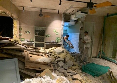 તેમને લખ્યું- જે એક સમયે મંદિર હતુ તેને કબ્રસ્તાન બનાવી દીધુ, જુઓ મારા સપનાઓને કેવી રીતે તોડયુ, આ બળાત્કાર નથી?