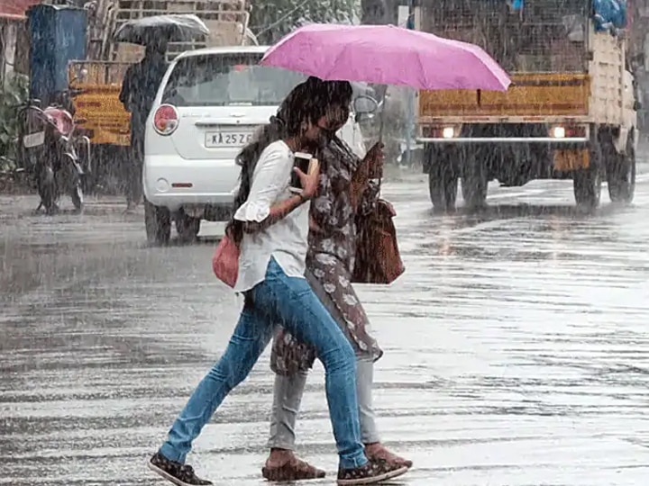 IMD rain forecast in South Gujarat, monsoon over in Saurashtra and north, central Gujarat ગુજરાતમાં ક્યા વિસ્તારમાં હજુ પણ પડશે વરસાદ ? જાણો હવામાન ખાતાની આગાહી શું કહે છે ?