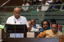 નીતિન પટેલે કોંગ્રેસના ક્યા ટોચના નેતાને કહ્યુઃ ભાઈ, અમનેય અહીં બેસવાનો શોખ થતો નથી, આ તો......