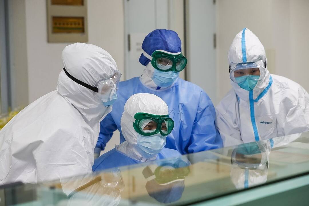 ટીવીની આ જાણીતી એક્ટ્રેસને લાગ્યો કોરોનાનો ચેપ, શૂટિંગ બંધ કરીને જાતે જ થઇ ગઇ ક્વૉરન્ટાઇન tv actress shweta tiwari tested corona positive ટીવીની આ જાણીતી એક્ટ્રેસને લાગ્યો કોરોનાનો ચેપ, શૂટિંગ બંધ કરીને જાતે જ થઇ ગઇ ક્વૉરન્ટાઇન