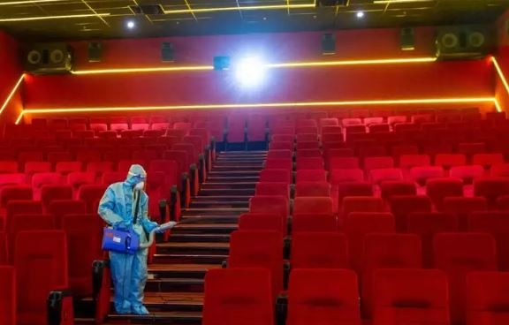 The cinema hall will open from October 15, according to guidelines issued by the state government 15 ઓક્ટોબરથી ખુલશે સિનેમા હોલ, રાજ્ય સરકારે બહાર પાડી ગાઈડલાઈન