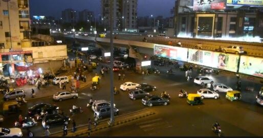 Ahmedabad: Night Curfew imposed from 10 pm In 27 areas by amc due covid-19 spike અમદાવાદના આ 27 પોશ વિસ્તારોમાં રાત્રે કેટલા વાગ્યા પછી દુકાનો બંધ કરવા અપાયો આદેશ ? જાણો શું છે કારણ ?