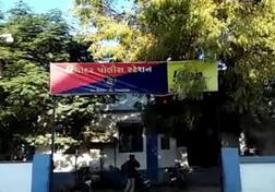 બનાસકાંઠાઃ હવસખોરે સગીરાને બાવળની ઝાડીમાં લઈ જઈ ગુજાર્યો બળાત્કાર, કોણે નરાધમની ચુંગાલમાંથી સગીરાને છોડાવી?