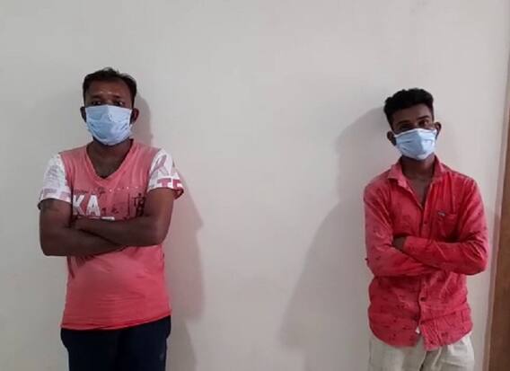 હળવદમાં યુવતી સાથે પોલીસ ચોકીમાં જ બે યુવકે બાંધ્યા શારીરિક સંબંધ, વીડિયો વાયરલ થતાં શું થયું ? હળવદમાં યુવતી સાથે પોલીસ ચોકીમાં જ બે યુવકે બાંધ્યા શારીરિક સંબંધ, વીડિયો વાયરલ થતાં શું થયું ?