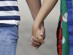 રાજકોટઃ 20 વર્ષની ભજન ગાયિકાને 12 વર્ષ મોટા પરીણિત યુવક સાથે બંધાયા સંબંધ, જંગલમાં જઈને બંનેએ શું કર્યું ?