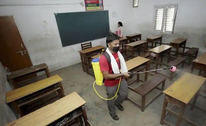 Schools re opening: Know which states to re open school campus from today check guidelines દેશના કયા રાજ્યોમાં આજથી ખૂલશે સ્કૂલ-કોલેજ, કયા રાજ્યોમાં નહીં થાય શરૂ, જાણો શું છે ગાઈડલાઈન્સ