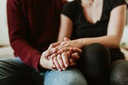 રાજકોટઃ 19 વર્ષની યુવતીને જ્ઞાતિના યુવક સાથે બંધાયા શારીરિક સંબંધ, લગ્ન વિના દીકરાને આપ્યો જન્મ, જાણ થતાં પોલીસ દોડી ને........