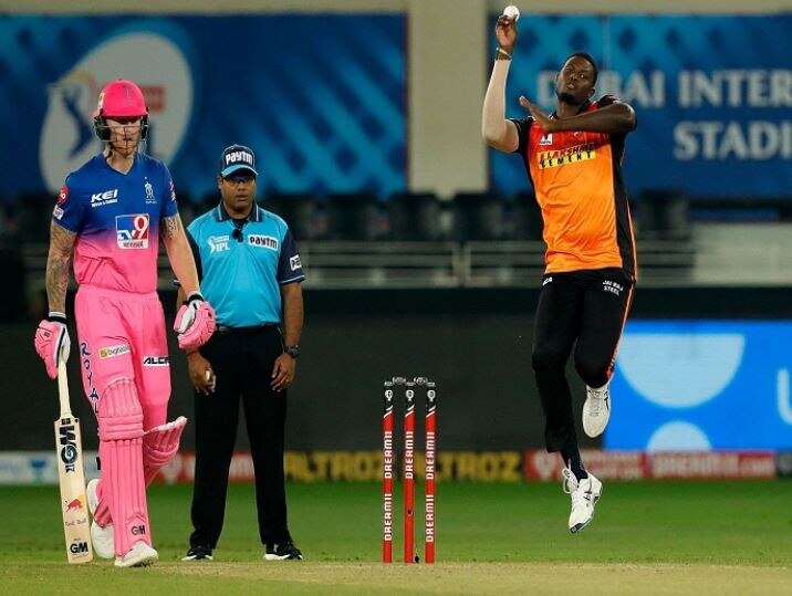 ipl 2020 rajasthan royals vs sunrisers hyderabad ipl 13 RR vs SRH IPL 2020: રાજસ્થાન રોયલ્સે સનરાઈઝર્સ હૈદરાબાદને આપ્યો 155 રનનો ટાર્ગેટ, હોલ્ડરની 3 વિકેટ