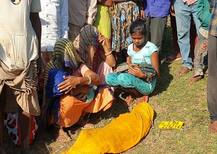 દાહોદઃ પ્રસુતિ બાદ દવાખાનેથી ઘરે પરત ફરતા રીક્ષા 30 ફૂટ ઊંડા કોતરમાં ખાબકી, નવજાત સહિત ત્રણ બાળકોના મોતથી શોકનો માહોલ