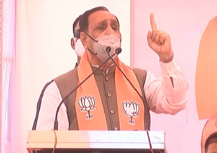 Gujarat by poll 2020 : CM Rupani election campaign in Kaprada, allegations on congress વલસાડઃ 'કોંગ્રેસના કોફીનને છેલ્લો ખીલો મારવાનો સમય આવી ગયો છે', મુખ્યમંત્રી રૂપાણીએ પેટાચૂંટણીને લઈ શું આપ્યું મોટું નિવેદન?
