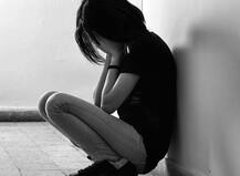 ભુજઃ યુવતીને ખેતરમાં નગ્ન કરીને સરપંચના પુત્ર અને મિત્રે બાંધ્યા શારીરિક સંબંધ, યુવતીએ બૂમો પાડી પણ......