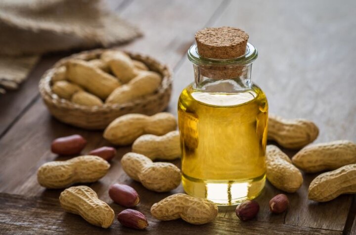 How much did groundnut oil fall on Wednesday after rising by Rs 245 a can in a fortnight? સિંગતેલના ભાવ પખવાડિયામાં ડબ્બે 245 રૂપિયા વધ્યા પછી બુધવારે કેટલો થયો ઘટાડો ?
