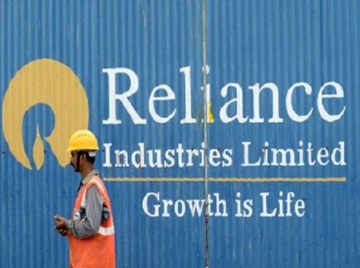 Reliance industries reports 15 pc drop in q2 net profit at rs 9567 crore RIL Q2 Earnings Announced: રિલાયન્સ ઇન્ડસ્ટ્રીઝ લિમિટેડના ત્રિમાસિક પરિણામો જાહેર