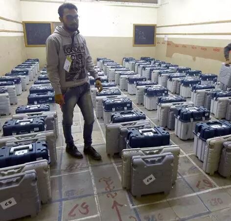 Gujarat By Elections: Know where election counting to held check details ગુજરાત પેટા ચૂંટણીઃ ચૂંટણી પંચે મત ગણતરીના સ્થળની કરી જાહેરાત,  જાણો કઈ બેઠકની ક્યાં થશે મત ગણતરી