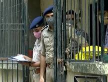 સુરત: પાંડેસરામાં યુવકની હત્યા કરીને લાશ દિવાલમાં ચણી દીધી, કેવી રીતે ખુલ્યો આખી ઘટનાનો ભેદ?