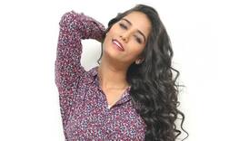 અભિનેત્રી પૂનમ પાંડેને પોલીસે કસ્ટડીમાં લીધી, જાણો શું છે મામલો