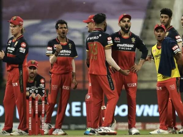 England Womens Cricketer Kate Cross Trolls RCB Using MS Dhonis Definitely Not Viral Meme વિરાટની RCBના મુદ્દે બે બ્યુટીફુલ ક્રિકેટર્સ વચ્ચે નોંકઝોક, ધોનીનું મીમ્સ બનાવીને કેવો આપ્યો જવાબ ?