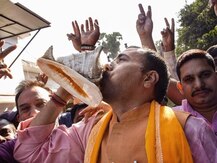 Bihar Election Result: ત્રણ વાગ્યા સુધીના આંકડા અનુસાર NDA અને મહાગઠબંધનની શું છે સ્થિતિ ? જાણો