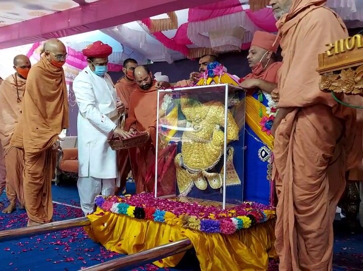 6.5 crore Salangpur Hanumanji Wagha gifted on Diwali 