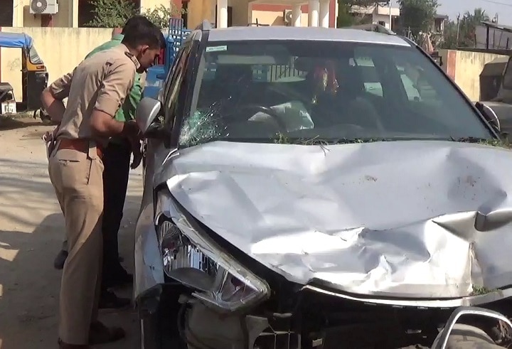 Three Cousin died in car accident at Kalyanpur village of Radhanpur on Diwali day   પાટણઃ દિવાળીના દિવસે એક જ કુટુંબના 3 ભાઈઓના કારની ટક્કરે મોતથી કલ્યાણપુરમાં માતમ, મૃતકોનો પરિવાર બન્યો નોંધારો