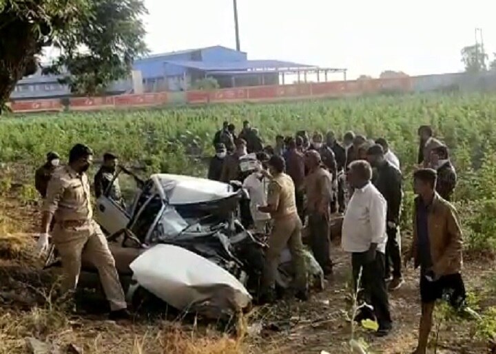 Four persons of family died in accident at Surendranagar Lakhtar highway  મા મોગલના દર્શન કરીને પરત ફરી રહેલા લખતરના પરિવારને સુરેન્દ્રનગર પાસે નડ્યો અકસ્માત, 4નાં મોત