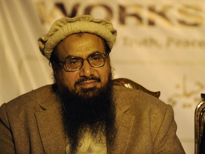 jamat ud dawa head hafiz saeed to 10 year imprisonment મુંબઇ હુમલાના માસ્ટર માઇન્ડ આતંકી હાફિઝ સઇદને મોટો ઝટકો, પાકિસ્તાની કોર્ટે સંભળાવી 10 વર્ષની જેલની સજા